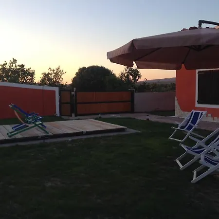 Alojamento de Acomodação e Pequeno-almoço Is Tanas